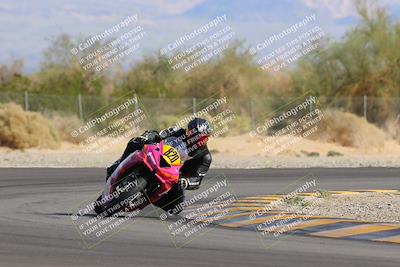 media/Nov-05-2022-SoCal Trackdays (Sat) [[f8d9b725ab]]/Turn 2 (1120am)/